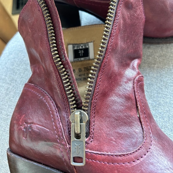 Frye leather booties. Size 8 - Picture 2 of 6